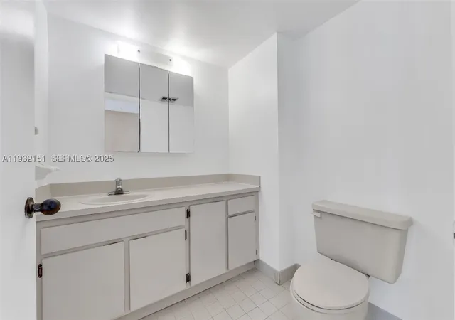 Homes for sale in Miami Beach, FL | 6830 Indian Creek Dr #7B, Miami Beach, FL 33141 | MLS# A11932151