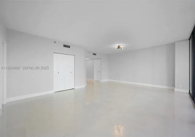 Photo 3 of Sale Pending at 20281 E Country Club Dr #501, Miami, FL 33180 | MLS# A11934862 | Listing updated on 2026-10-06