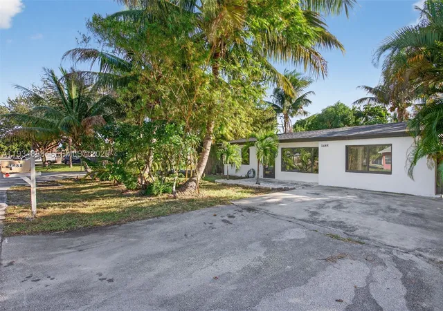 Photo 2 of Sale Pending at 1488 Ne 29th St, Pompano Beach, FL 33064 | MLS# A11934888 | Listing updated on 2026-08-22