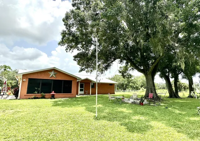 1st image of 840 Nw 141st St, Okeechobee, FL 34972 | MLS# R11149647