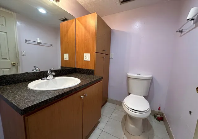 2nd image of 6630 Racquet Clb Dr, Lauderhill, FL 33319