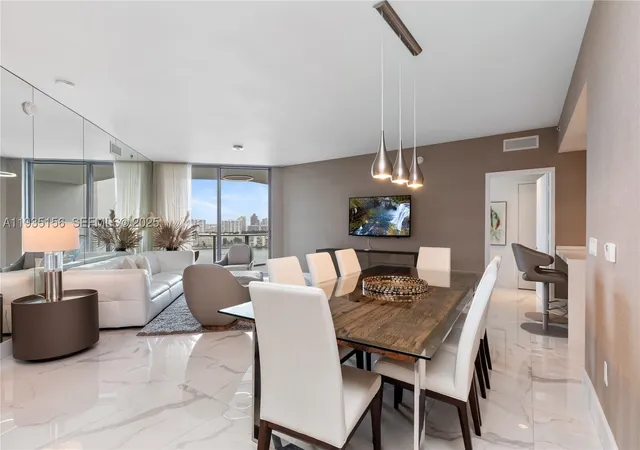 2nd image of 17301 Ne Biscayne Blvd #908, North Miami Beach, FL 33160 | MLS# A11935156