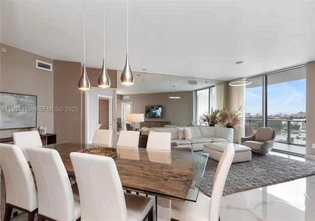 3rd image of 17301 Ne Biscayne Blvd, North Miami Beach, FL 33160