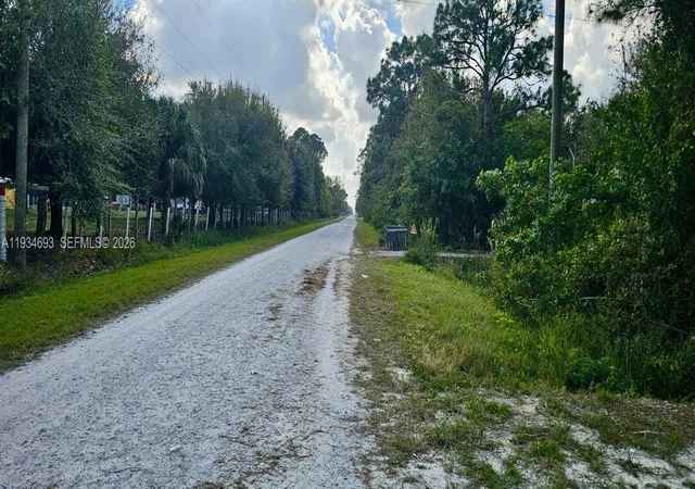 3rd image of 650 N Kennel, Clewiston, FL 33440 | MLS# A11934693