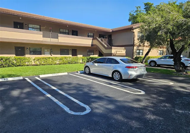 Homes for sale in Coral Springs, FL | 10571 Royal Palm Blvd #10571, Coral Springs, FL 33065 | MLS# F10542548