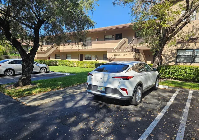 Homes for sale in Coral Springs, FL | 10571 Royal Palm Blvd #10571, Coral Springs, FL 33065 | MLS# F10542548