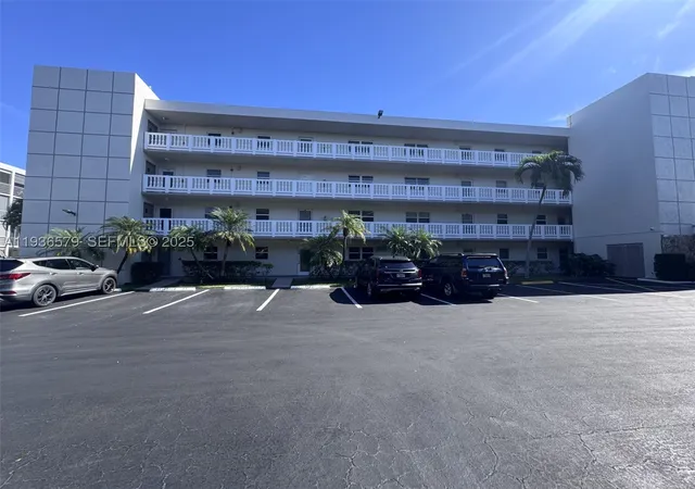 Photo 3 of Condo for sale at 1025 Se 3rd Ave #102, Dania Beach, FL 33004 | MLS# A11936579 | Listing updated on 2026-10-01