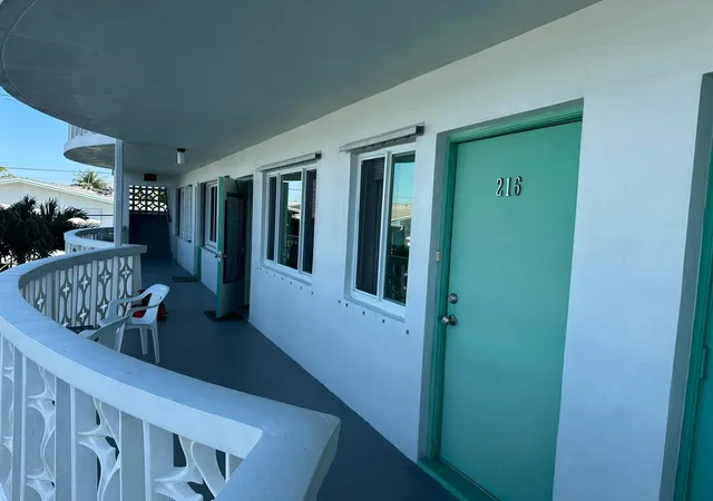 5th image of 2381 Sunset Ave, Lake Worth Beach, FL 33461