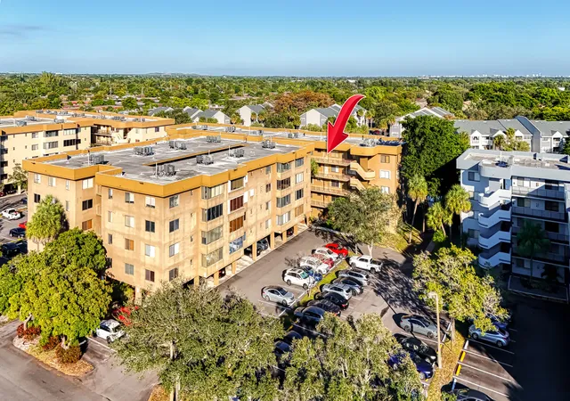 Homes for sale in North Lauderdale, FL | 8030 Hampton Blvd, North Lauderdale, FL 33068