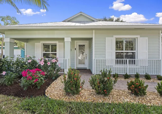 1st image of 339 Sw Winnachee Dr, Stuart, FL 34994 | MLS# R11150671