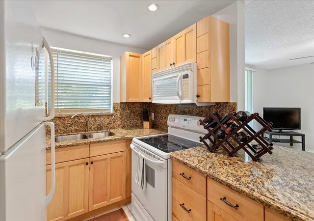 Homes for sale in Boca Raton, FL | 1124 Nw 13Th St #120a, Boca Raton, FL 33486 | MLS# R11150798