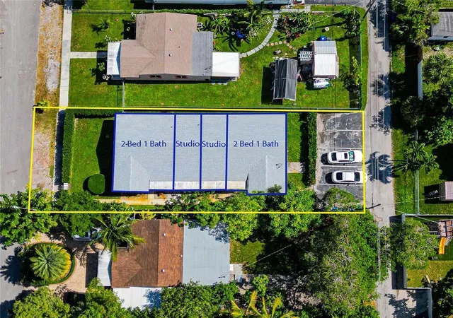 2nd image of 2432 Sherman St, Hollywood, FL 33020 | MLS# F10543163