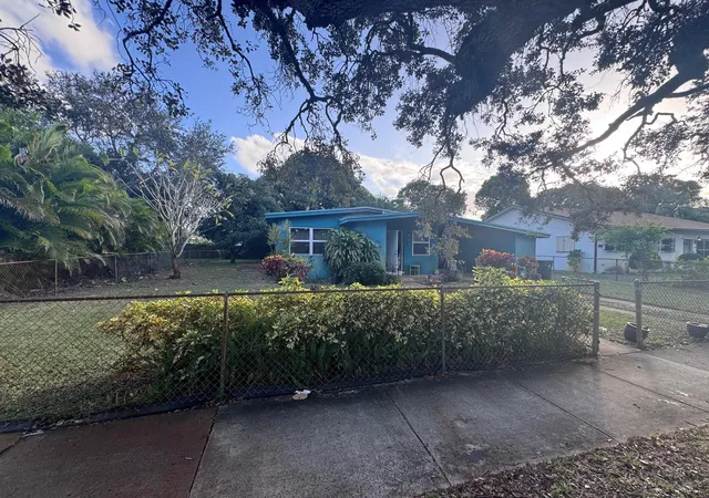 9th image of 924 Nw 14 Ct, Fort Lauderdale, FL 33311 | MLS# F10543202