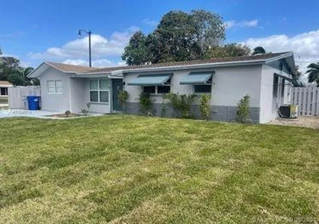 2nd image of 751 Nw 18 Street, Pompano Beach, FL 33060 | Houzeo