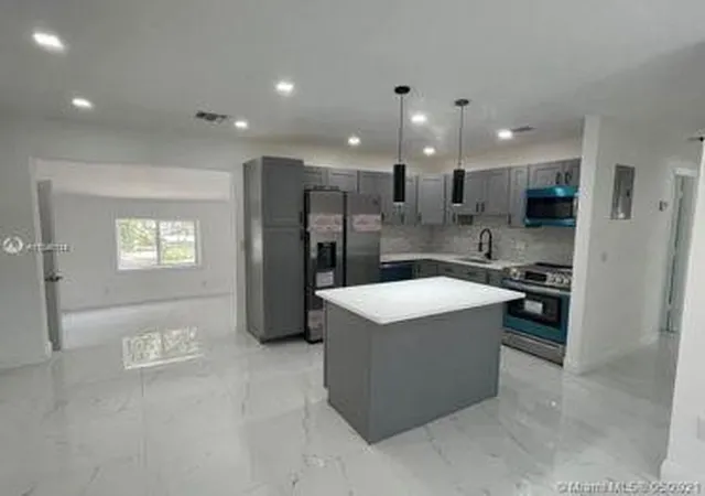 1st image of 751 Nw 18 St, Pompano Beach, FL 33060 | MLS# F10542782