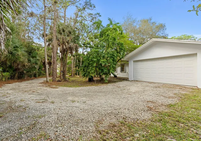 3rd image of 14817 Snail Trail, Loxahatchee, FL 33470 | MLS# R11151011
