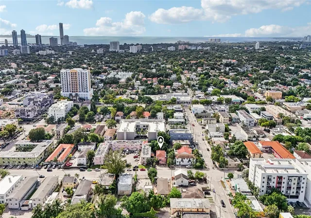 Homes for sale in Miami, FL | 984 Sw 6th St, Miami, FL 33130 | MLS# A11935843