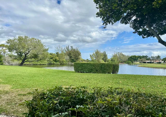 Homes for sale in Boynton Beach, FL | 5819 Parkwalk Dr, Boynton Beach, FL 33472 | MLS# R11151057