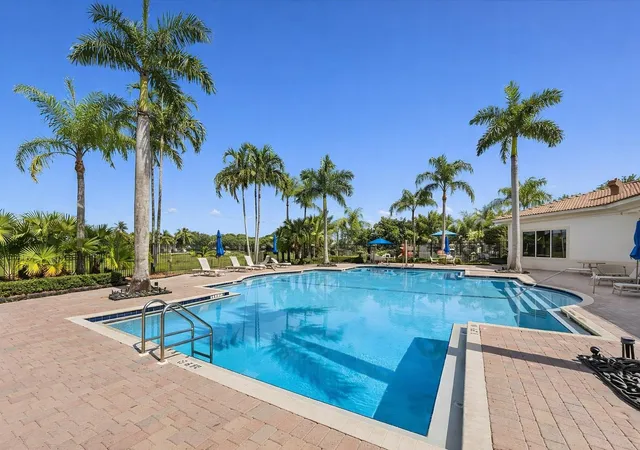 50th image of 1381 Beacon Cir, Wellington, FL 33414 | MLS# F10540778