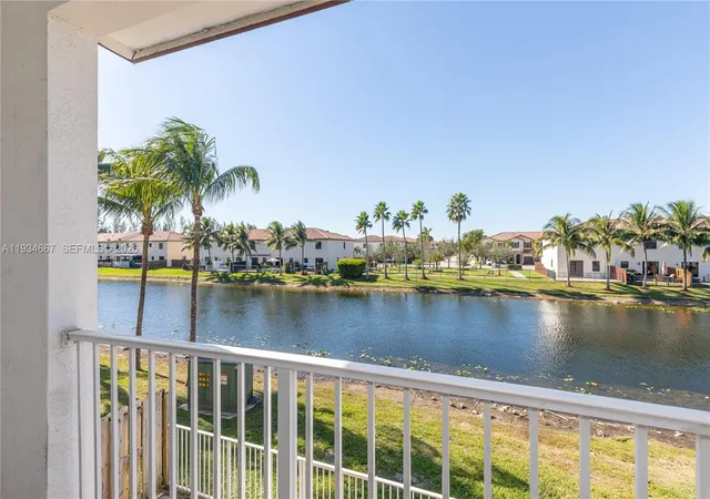 Homes for sale in Doral, FL | 8760 Nw 97th Ave #208, Doral, FL 33178 | MLS# A11934667