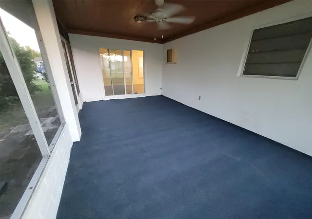 14th image of 6106 Island Park Ct, Fort Myers, FL 33908 | MLS# F10543466