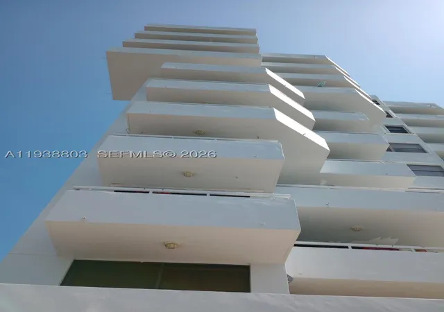 23rd image of 6830 Indian Creek Dr #5B, Miami Beach, FL 33141 | MLS# A11938803
