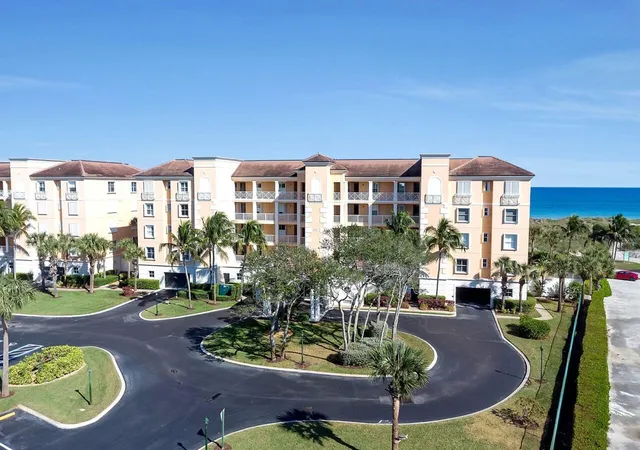 1st image of 1020 Windward Dr #3204, Fort Pierce, FL 34949 | MLS# R11151700