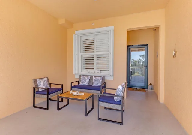 3rd image of 1020 Windward Dr, Fort Pierce, FL 34949