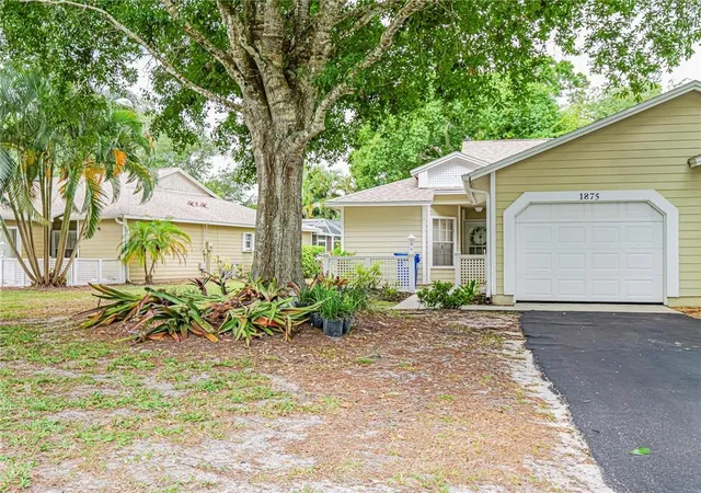 1st image of 1875 Sixty Oaks Ln, Vero Beach, FL 32966 | MLS# R11151726