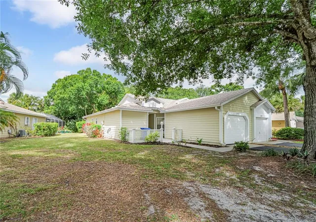 2nd image of 1875 Sixty Oaks Ln, Vero Beach, FL 32966 | MLS# R11151726