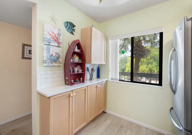 5th image of 901 Seafarer Cir, Jupiter, FL 33477