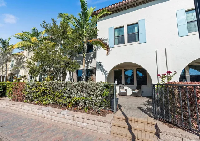 35th image of 12512 Nw 32 Manor #3, Sunrise, FL 33323 | MLS# F10543805