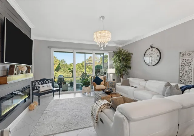 2nd image of 651 Sw Glen Crest Wy #2, Stuart, FL 34997 | MLS# F10543614