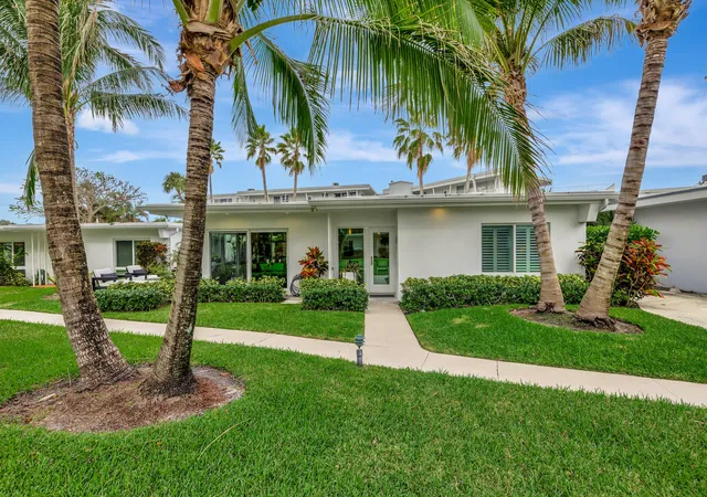 2nd image of 1212 Hillsboro Mile #20, Hillsboro Beach, FL 33062 | MLS# R11151908