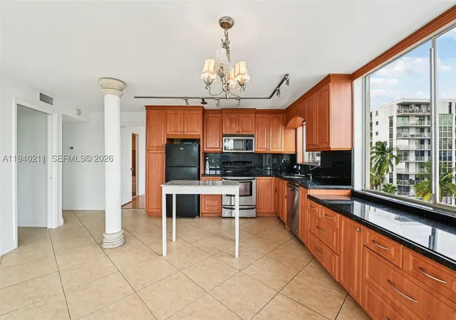 4th image of 1740 Nw N River Dr #614, Miami, FL 33125 | MLS# A11940211