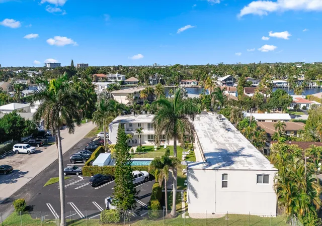 2nd image of 3205 Se 7Th St, Pompano Beach, FL 33062