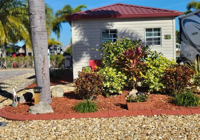 1st image of 551 Sw 42nd Cvs, Okeechobee, FL 34974 | MLS# F10544051