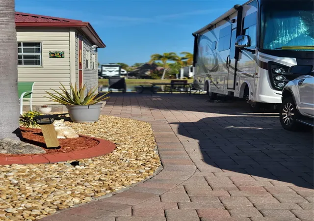 5th image of 551 Sw 42Nd Cvs, Okeechobee, FL 34974 | MLS# F10544051