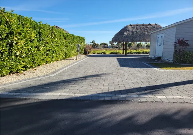 3rd image of 3704 Sw 7Th Manor, Okeechobee, FL 34974 | MLS# F10544083