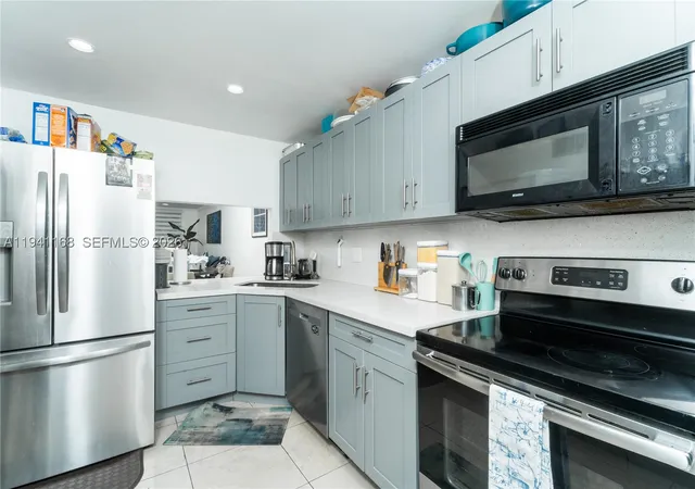 Photo 3 of Condo for sale at 7500 Nw 17th St #207, Plantation, FL 33313 | MLS# A11941168 | Listing updated on 2026-03-09
