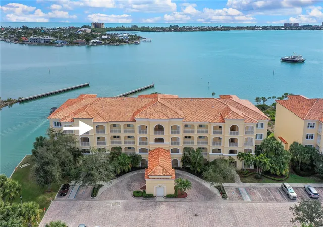 1st image of 20 Harbour Isle Dr #Ph02, Hutchinson Island, FL 34949 | MLS# F10543847