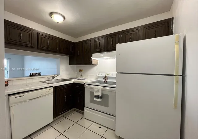 Homes for sale in Miami, FL | 492 Nw 165Th St Rd #C-611, Miami, FL 33169 | MLS# A11941501