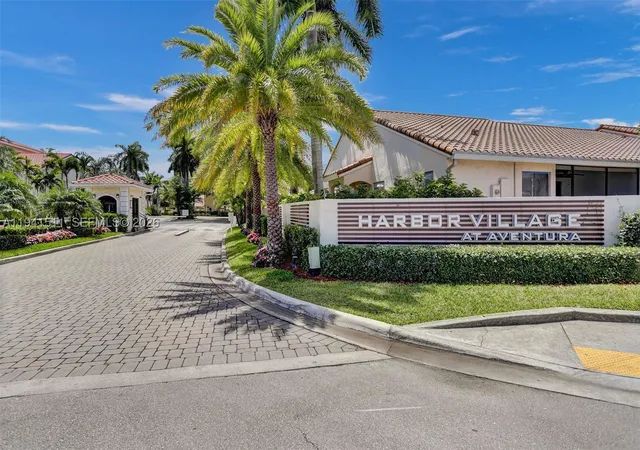 Photo 2 of Townhouse for sale at 21150 Jib Ct #J12, Miami, FL 33180 | MLS# A11941511 | Listing updated on 2026-08-25