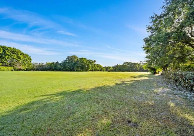 13th image of 13777 Gracida St, Wellington, FL 33414 | MLS# R11152549