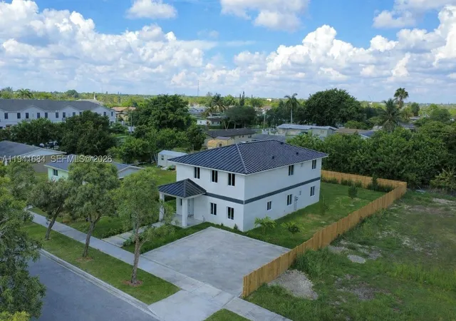 Homes for sale in Florida City, FL | 722 Nw 6 Ct, Florida City, FL 33034 | MLS# A11941684