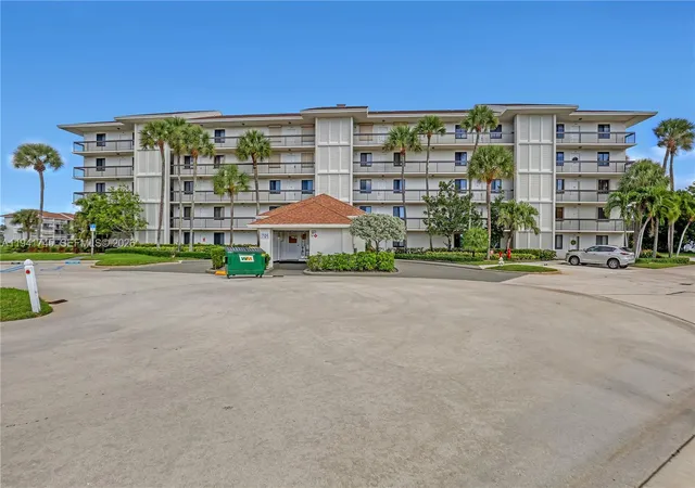 2nd image of 701 S Seas Dr #206, Jupiter, FL 33477 | MLS# A11941745