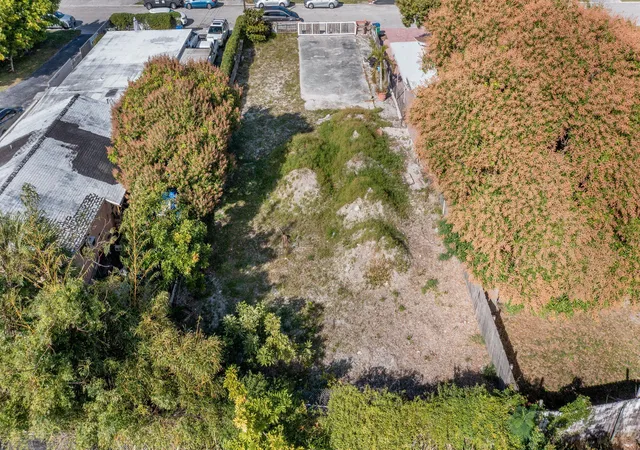 Homes for sale in Riviera Beach, FL | 1045 W 30Th St, Riviera Beach, FL 33404 | MLS# R11152664