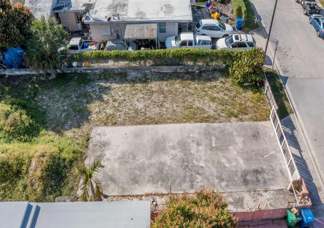 Homes for sale in Riviera Beach, FL | 1045 W 30th St, Riviera Beach, FL 33404 | MLS# R11152664