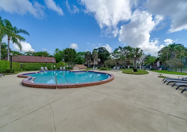 17th image of 208 Wimbledon Lake Dr #208, Plantation, FL 33324 | MLS# R11152840