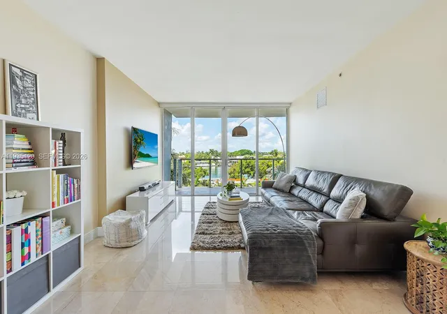Homes for sale in Miami Beach, FL | 6305 Indian Creek Dr #4D, Miami Beach, FL 33141 | MLS# A11935120